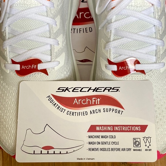 ‼️Last 1‼️Skechers Women's Max Cushioning Arch Fit Walking Sneakers - Picture 6 of 15